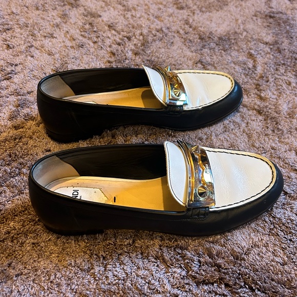 Fendi Black and White Loafer with metal hardware. - Picture 4 of 7
